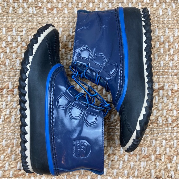 sorel out n about blue